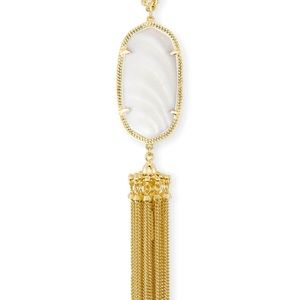 Kendra Scott necklace